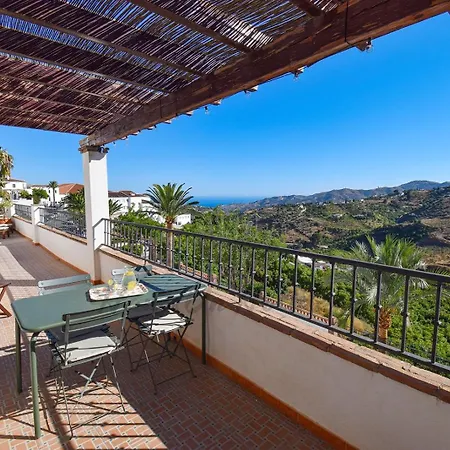 La Fuente Apt 4, Frigiliana Amazing 3 Bedroom 2 Bthroom Family Apartment With Views, Padel Court And 2 Pools Hansonholiday Rentals Exterior photo