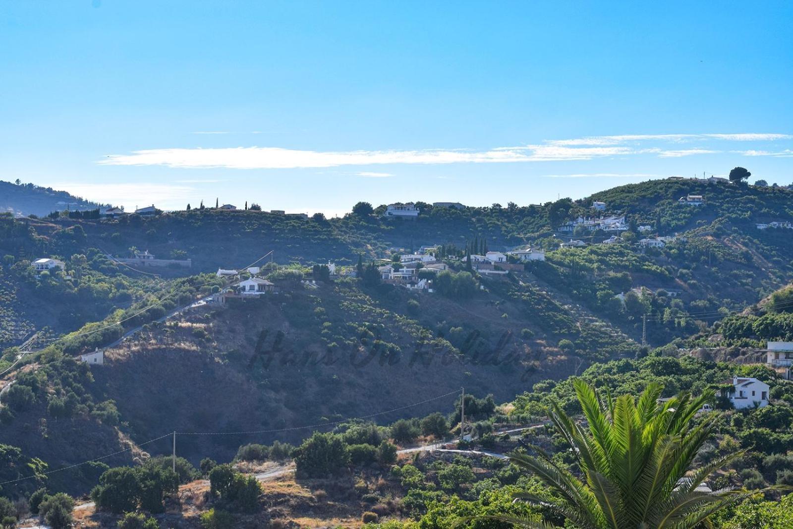 Apartment La Fuente 4, Amazing 3 Bedroom 2 Bthroom Family With Views, Padel Court And 2 Pools Hansonholiday Frigiliana