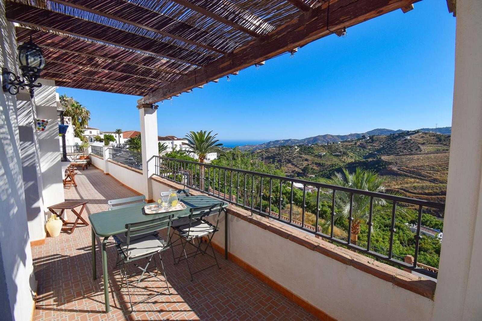 La Fuente 4, Amazing 3 Bedroom 2 Bthroom Family With Views, Padel Court And 2 Pools Hansonholiday Apartment